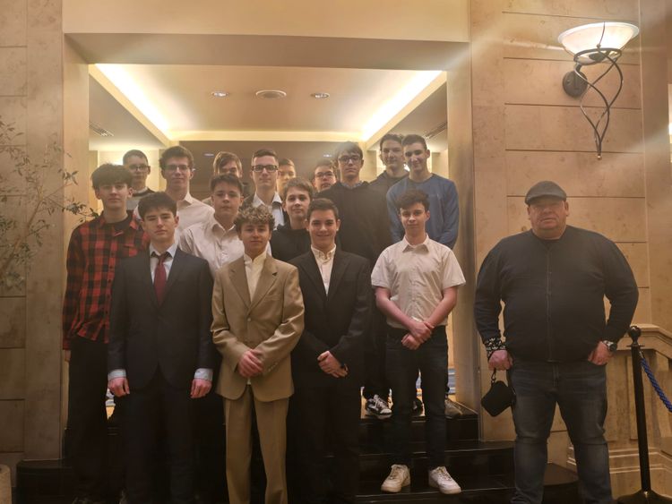 Tükröt tartott a Nemzeti