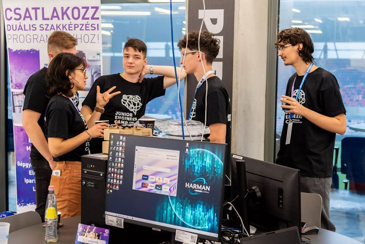 Harman Hackathon – 24 óra pörgés, és egy szép 8. hely!