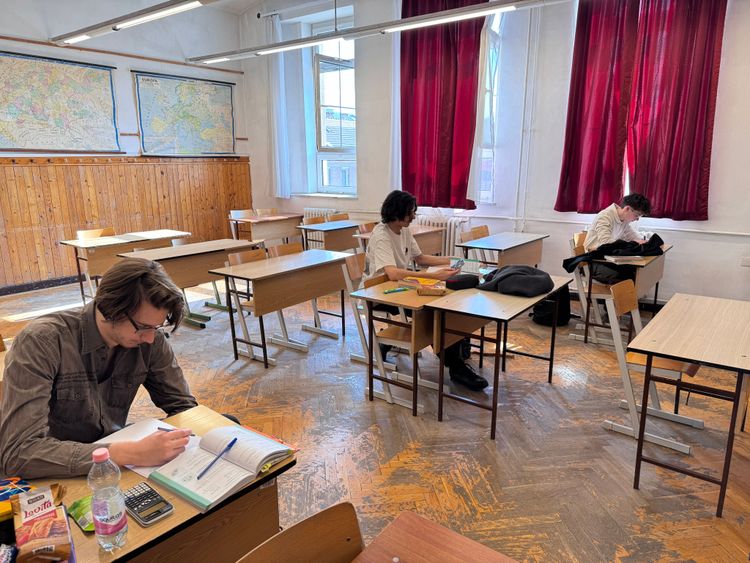 Mikola második forduló élesítve