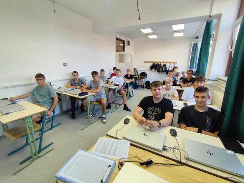 Felavattuk az új laptop termet