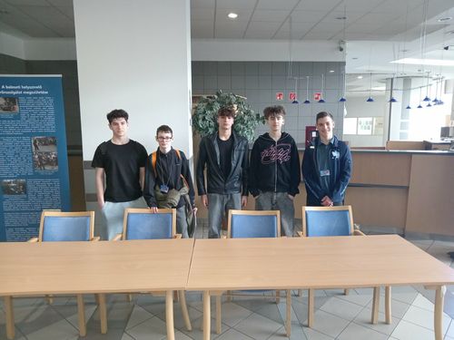 Trefortosok a TEVE utcában